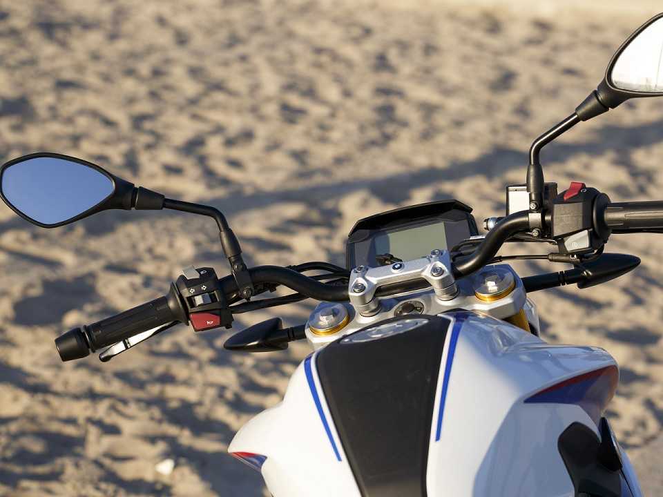 BMW inicia pré-venda de moto de R$ 300 mil no Brasil - Forbes