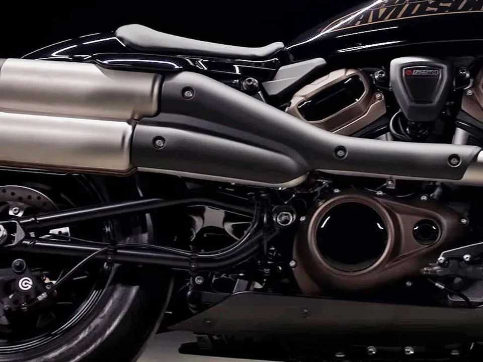 Harley-DavidsonSportster S 2022 - escapamentos