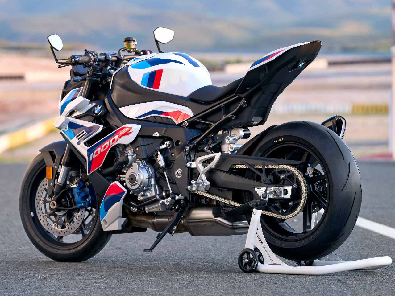 BMWM 1000 R 2022 - 3/4 traseira