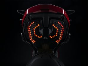 Diavel V4