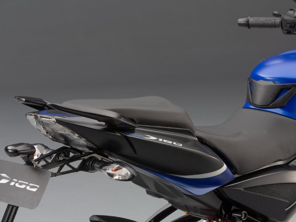 BajajDominar 160 2023 - traseira