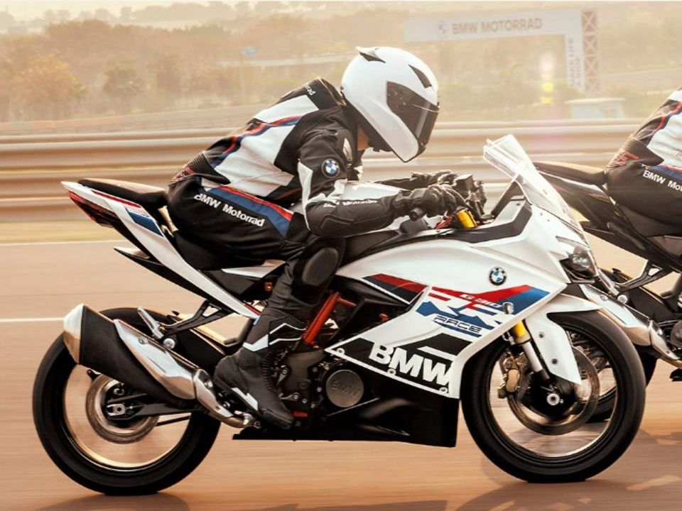 BMWG 310 RR 2022 - lateral