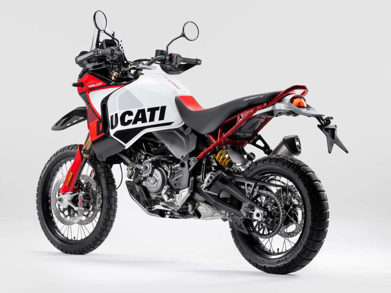 DucatiDesertX Rally 2024 - 3/4 traseira