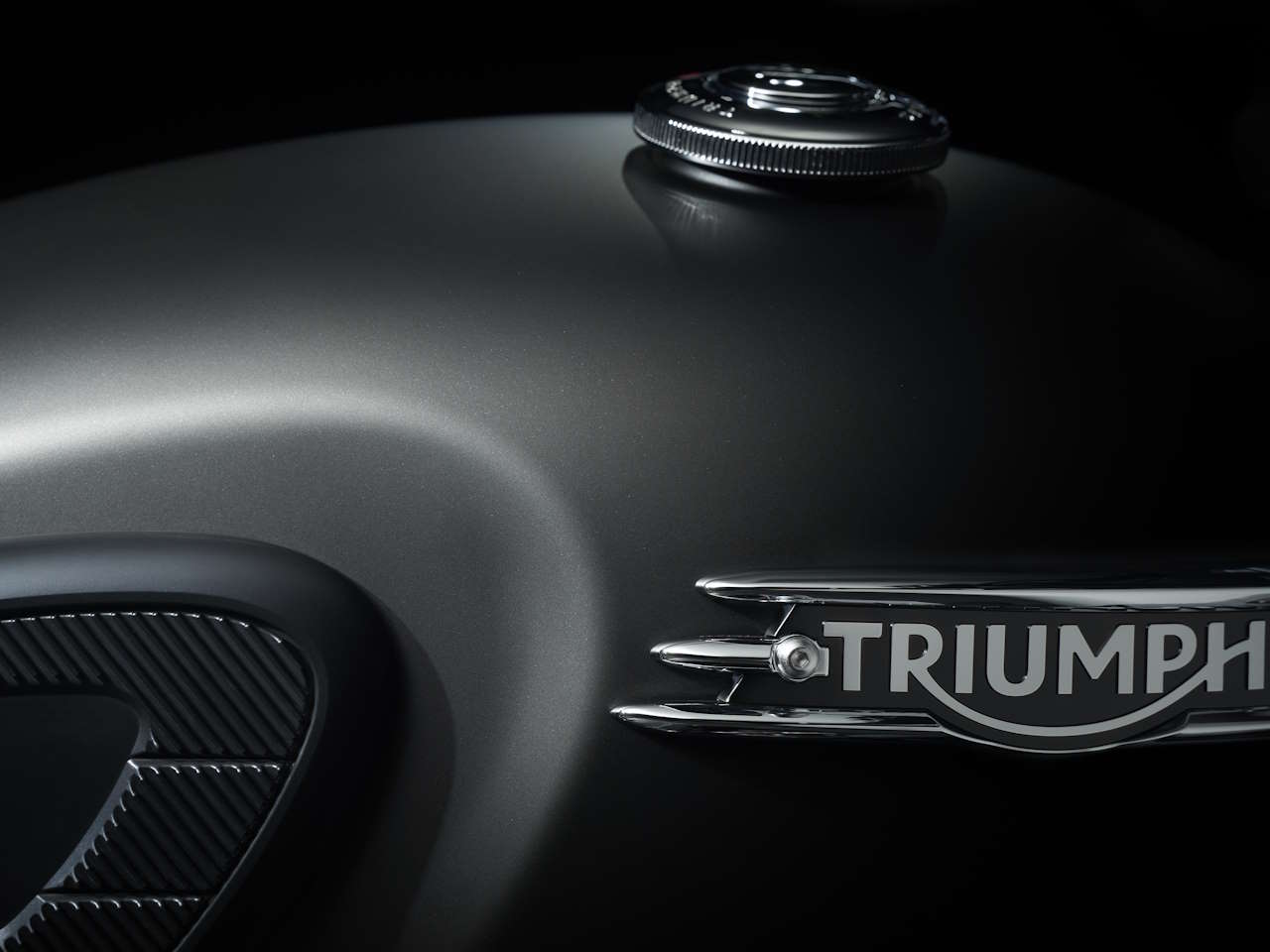 TriumphBonneville T120 Black 2024 - 3/4 traseira