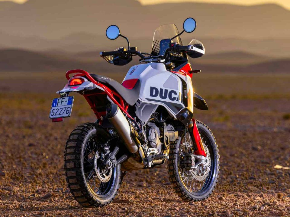 DucatiDesertX Rally 2024 - 3/4 traseira