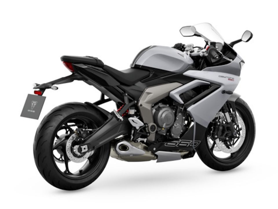 TriumphDaytona 660 2024 - 3/4 traseira