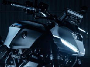 Yamaha MT-07 2025 ganha visual radical (e at cmbio automtico)