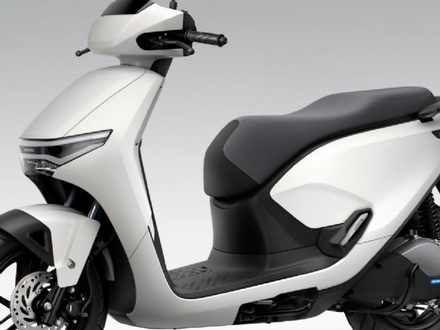 Uma nova scooter eltrica Honda 2025 que anda como 'moto 110'