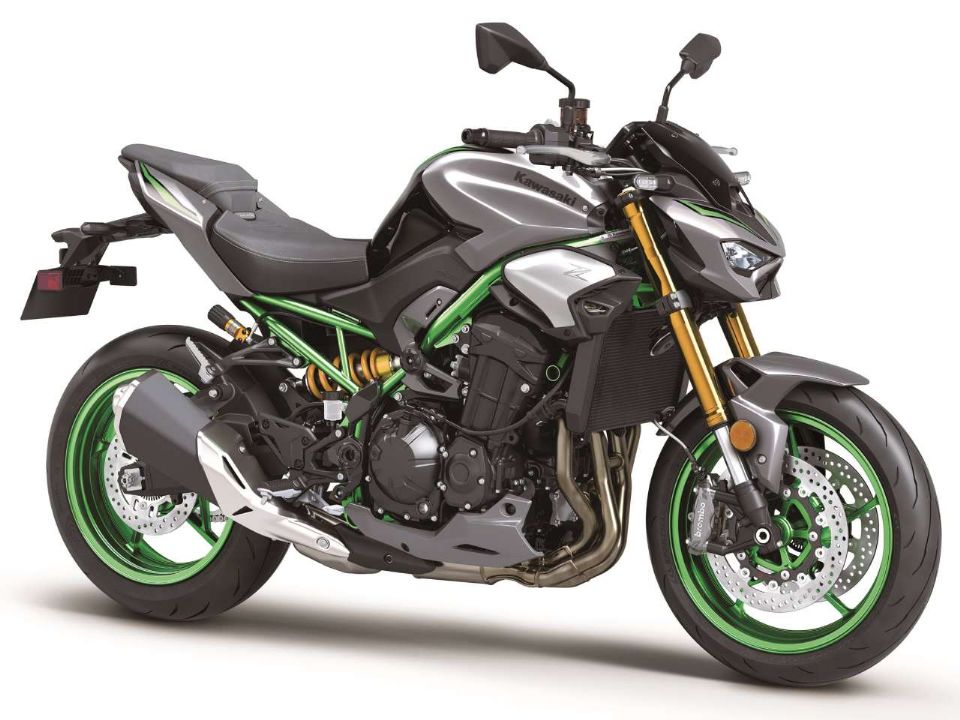 KawasakiZ900 2025 - 3/4 frente