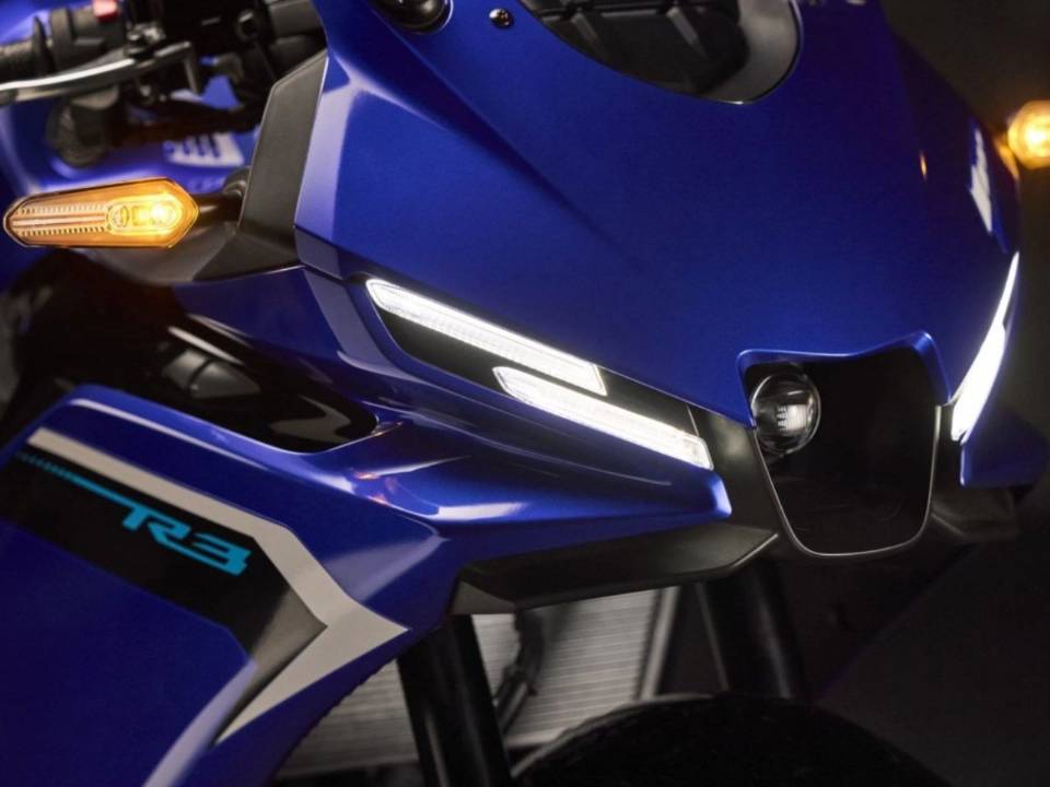 Yamaha R3 2025