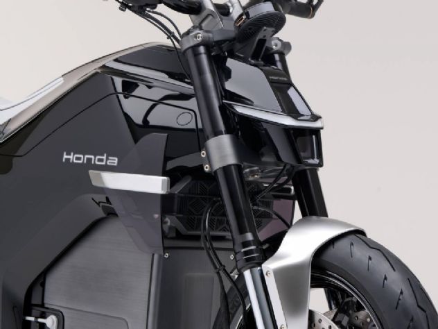 A primeira Honda eltrica (com cara de moto grande)