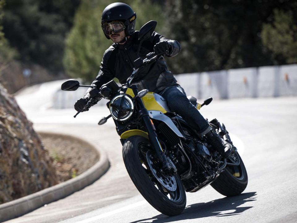 Ducati Scrambler 2025