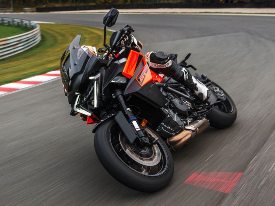 KTM 1390 Super Duke GT 2025