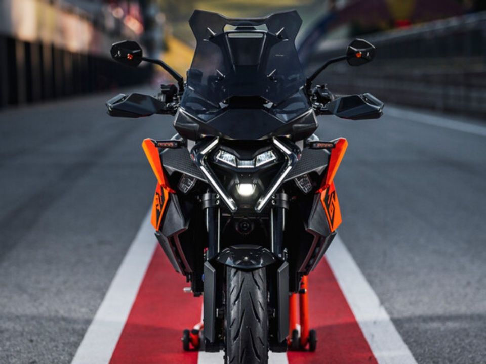 KTM 1390 Super Duke GT 2025