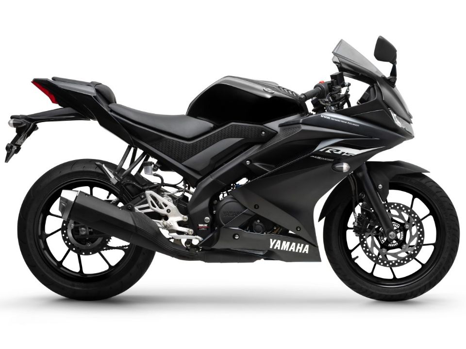 YamahaR15 2025 - lateral