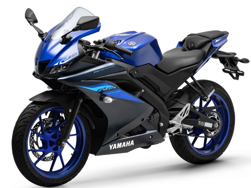 YamahaR15 2025 - 3/4 frente