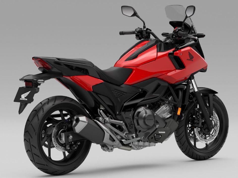 Honda NC 750X 2025