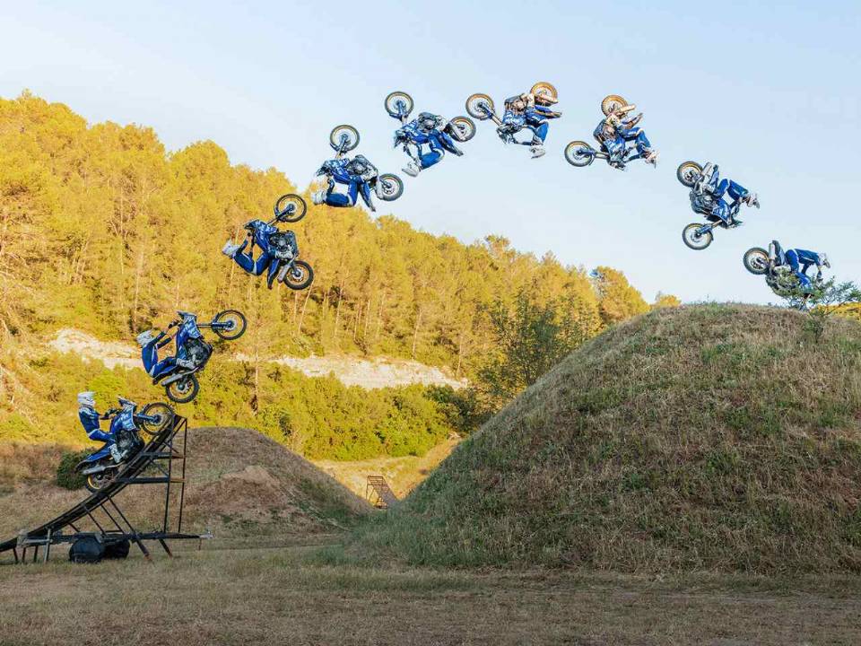 Backflip com Yamaha Ténéré 700