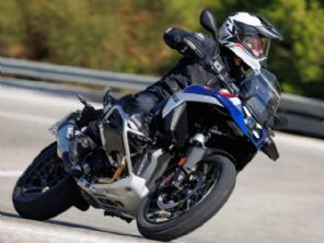 BMW prepara trs outras motos R 1300