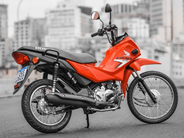 Honda Pop 110 quebra recorde de vendas aps 'perder embreagem'