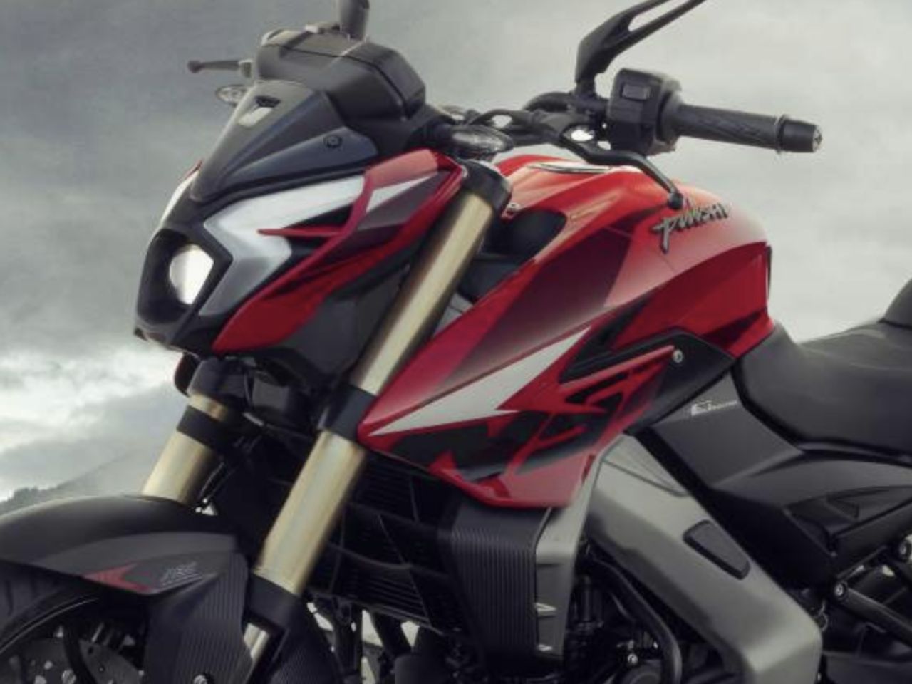 BajajPulsar NS400Z 2024 - 3/4 frente