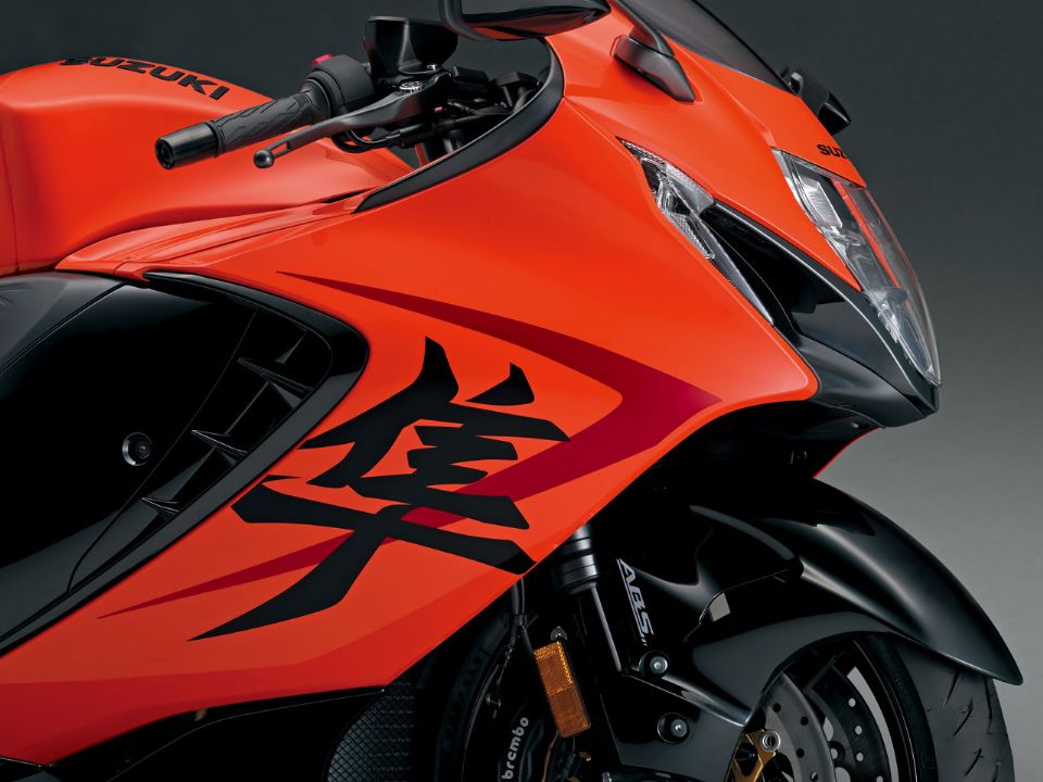 SuzukiHayabusa 2024 - escapamentos