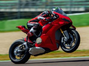 Panigale V4