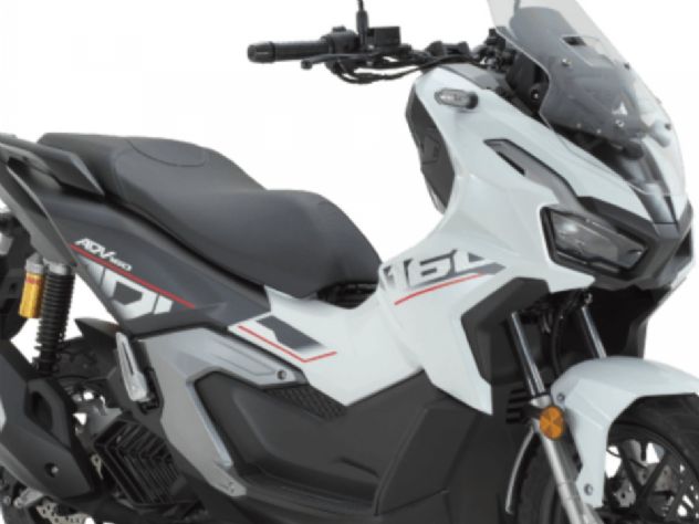 Honda ADV 160 surge com novas cores