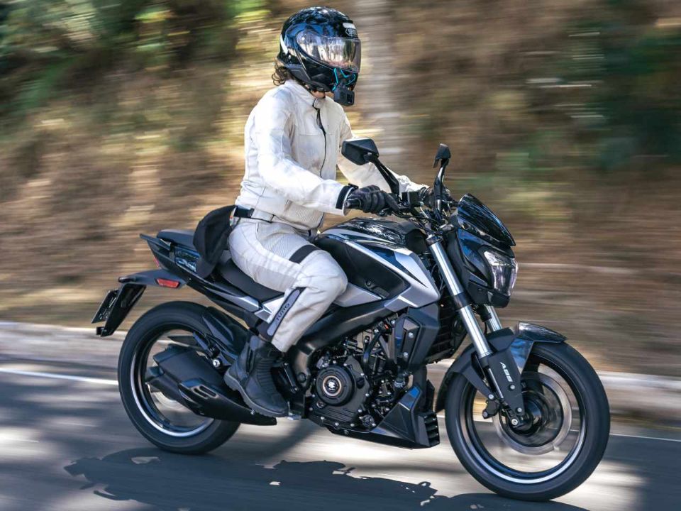 BajajDominar 250 2025 - lateral