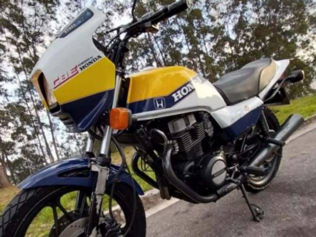 Uma rara Honda 450 nacional dos anos 80 com preo acessvel