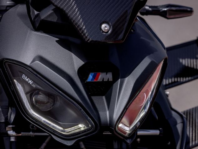 BMW registra nova S 1000 R no Brasil