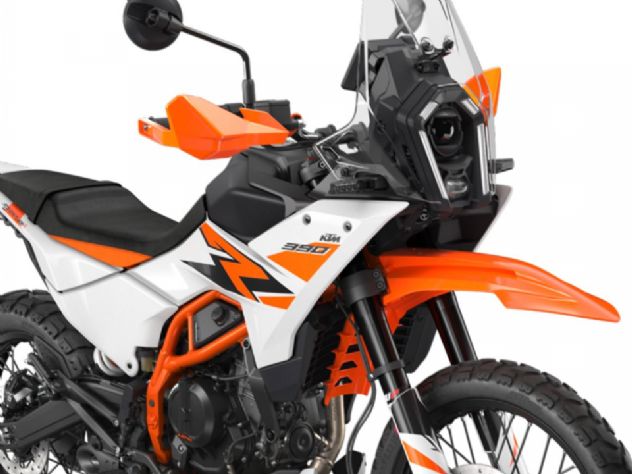 KTM 390 Adventure 2025: uma pequena aventureira de 45 cavalos