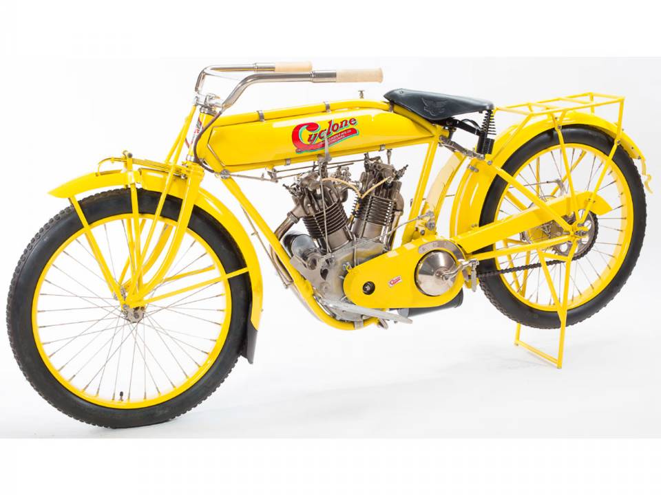 Cyclone V-Twin 1915 leiloada em Las Vegas