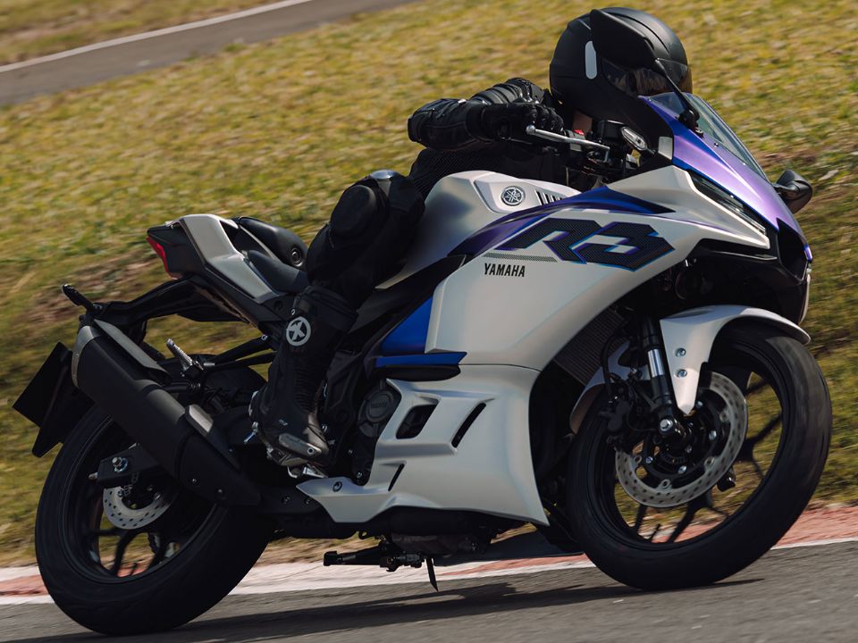 Yamaha R3 2025